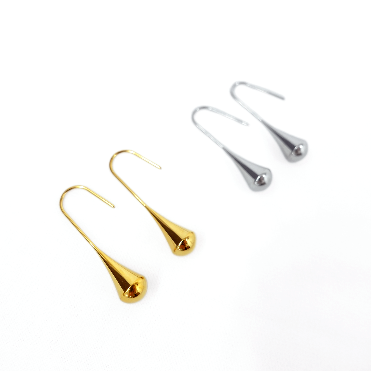 Minimalist Teardrop Earrings