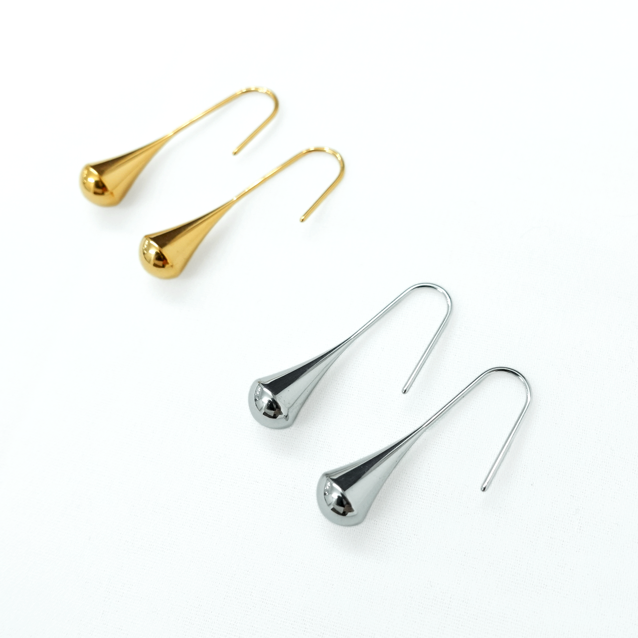 Minimalist Teardrop Earrings